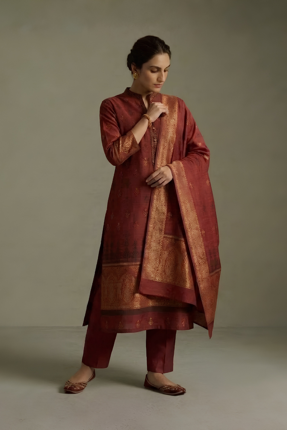 US-3PCS-1048 - Printed Jacquard Suit - Unstitched