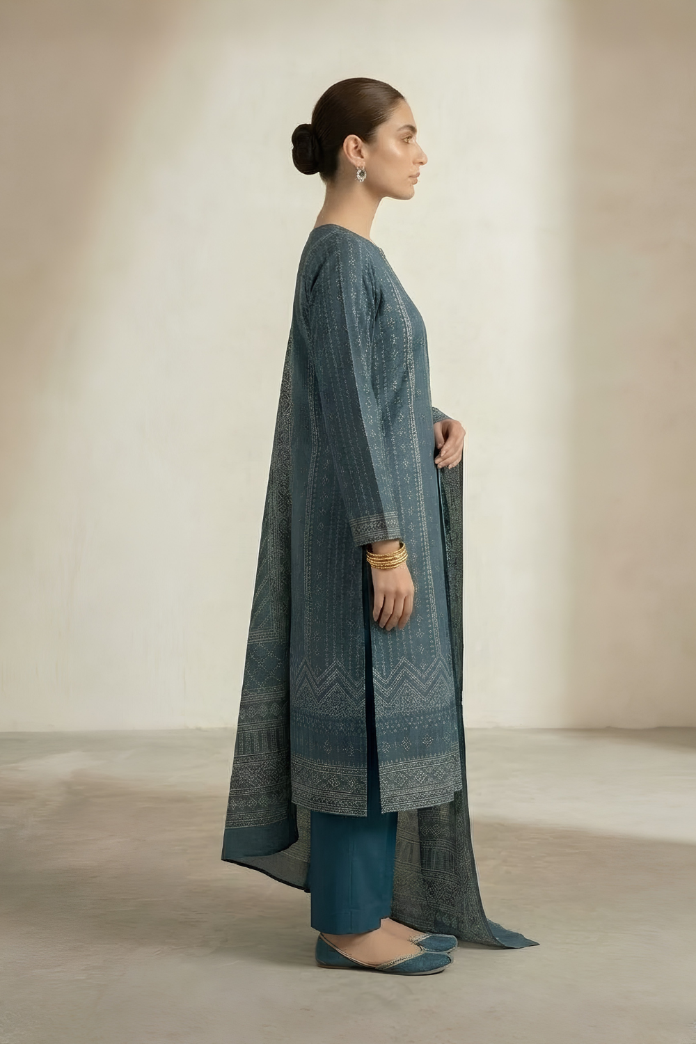 US-3PCS-1055 - Printed Zari Lawn - Unstitched