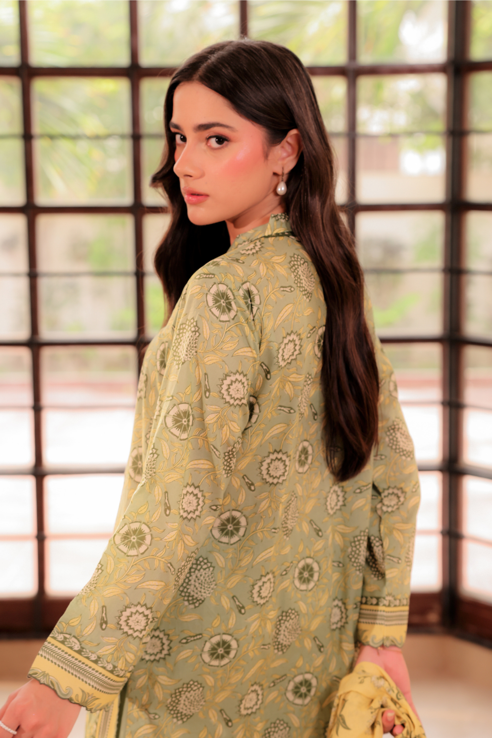 US-3PC-1008 - Printed Lawn Suit - Unstitched