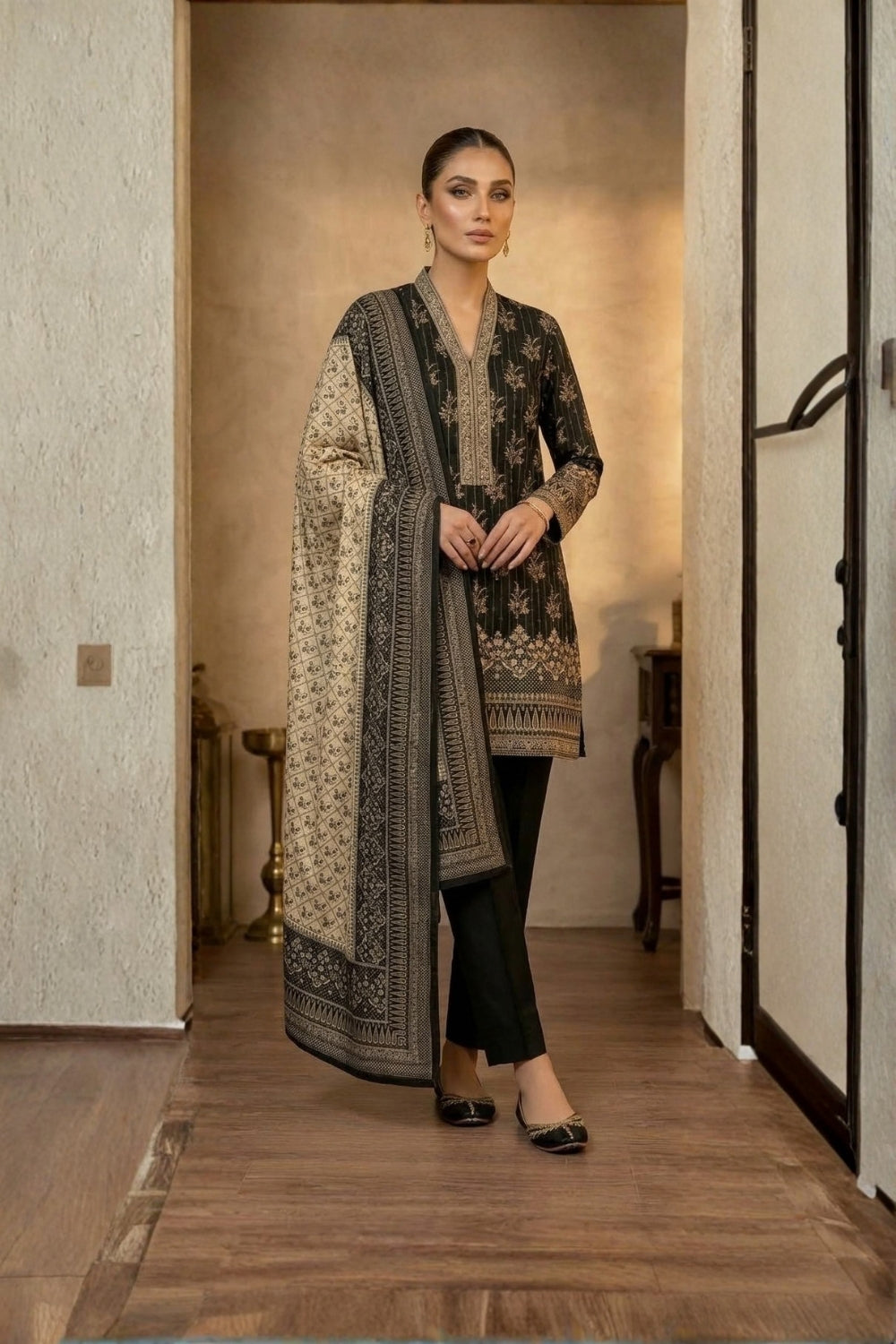 US-3PC-1039 - Cambric Printed Lawn - Unstitched