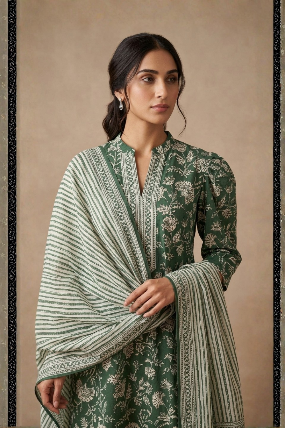 US-3PC-1031 - Printed Lawn Suit - Unstitched